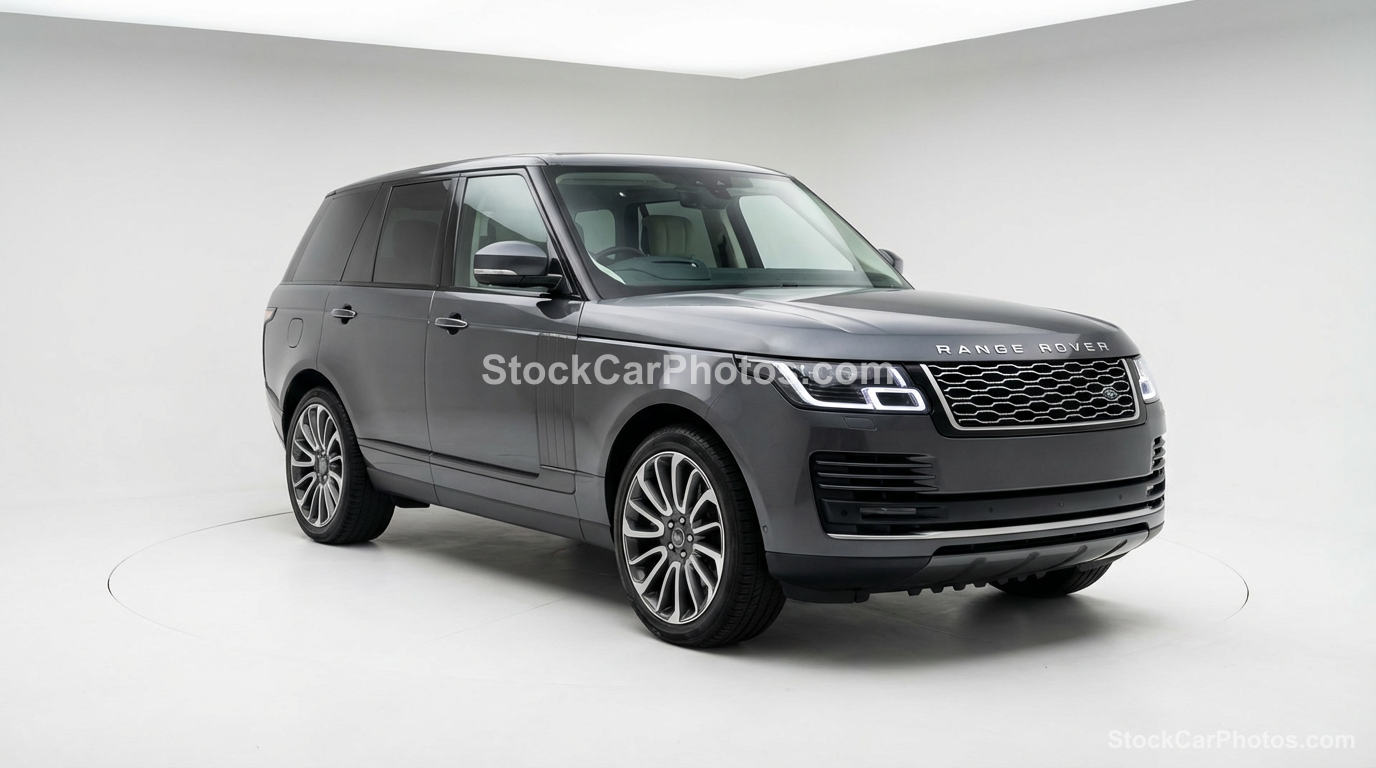  Land Rover Range Rover Vogue Autobiography - Studio Front 3/4 view